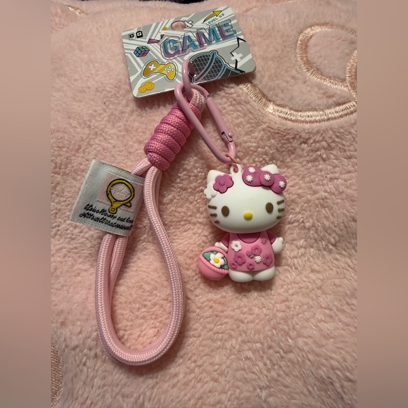 🆕 Hello Kitty Keychain - Picture 1 of 1